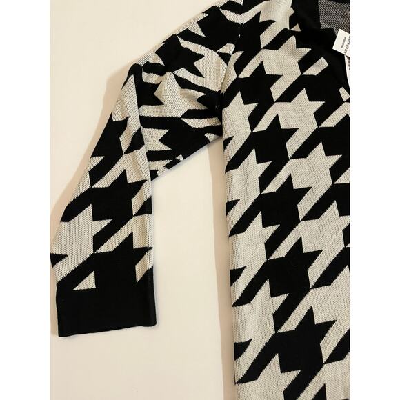 Houndstooth Jacquard Button-Up Cardigan – New With Tags - Picture 4 of 6